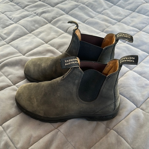 BLUNDSTONE Black Leather Boots Women's Size US 10 AUS 7 EUC Gray Chelsea Boot - Picture 3 of 16